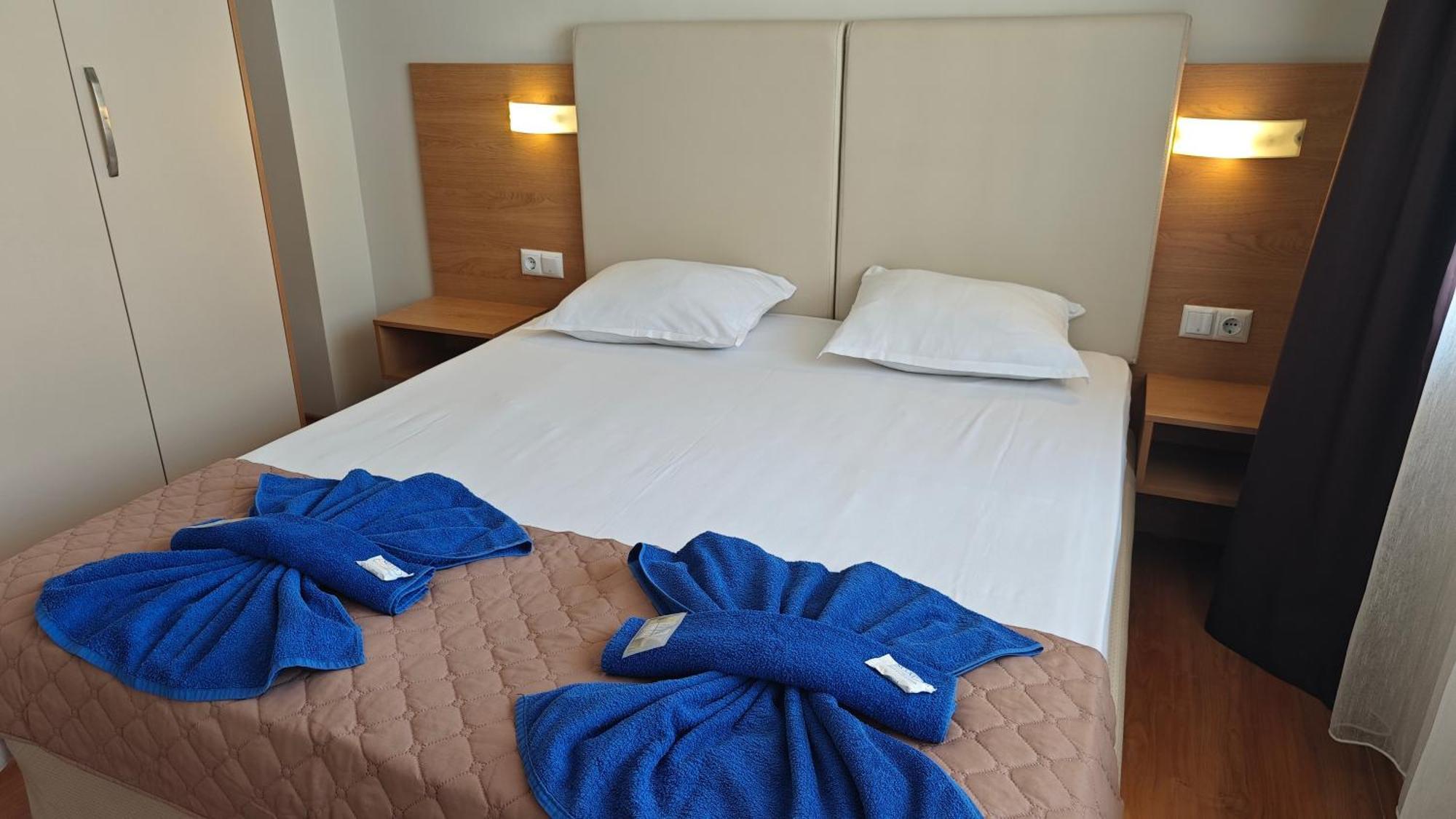 Family Hotel Milev Sveti Vlas Esterno foto